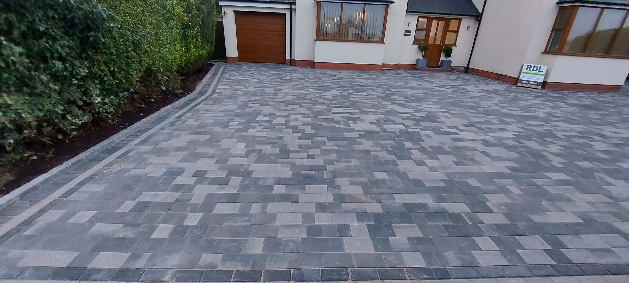 Rumbled Kerb with Block paving